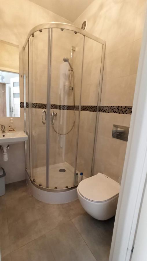 Lukas Guest Rooms Krakow Exterior photo